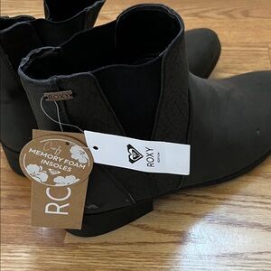 Roxy Charcoal Ankle Boots